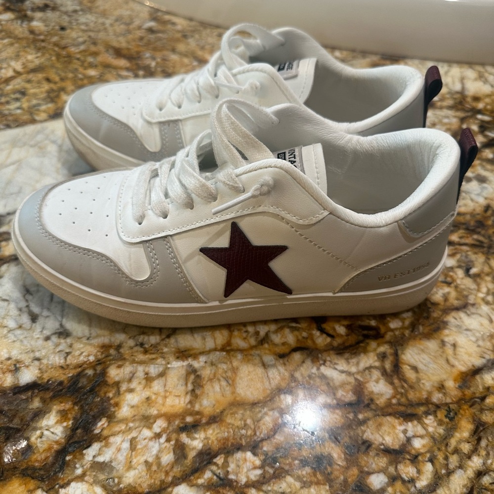 Vintage Havana Aura Sneakers